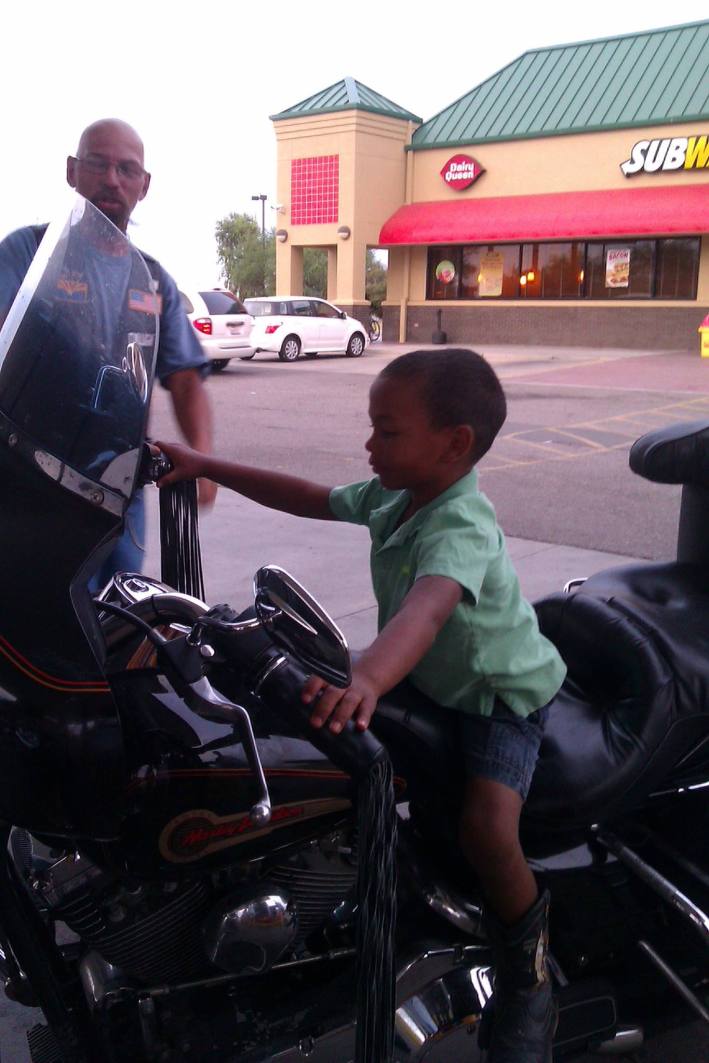 10720643_10204326635462371_1670637434_o