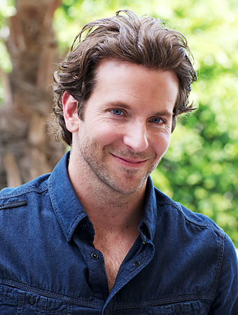111611-bradley-cooper-sexiest-man-alive-340.jpg