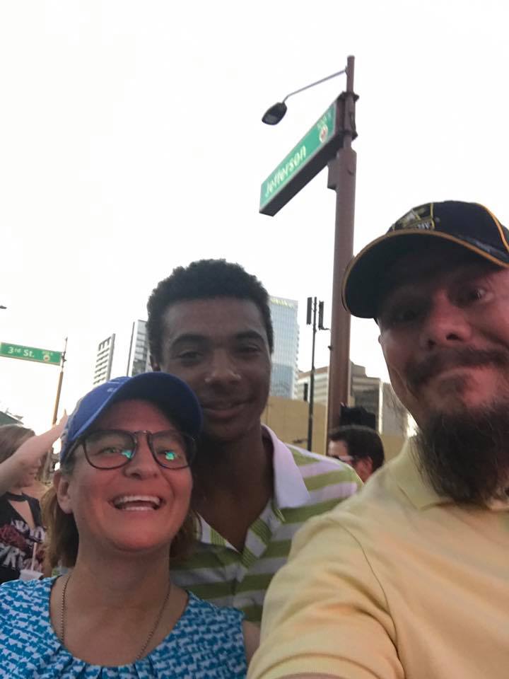 20953751_10210038368215630_961939933218756369_n (1).jpg