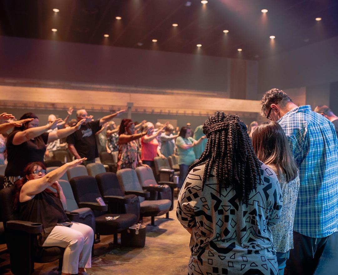 35227929_10156443418739704_8652760656346349568_o