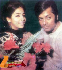 12155124495_e5437c6e91_z.jpgwife